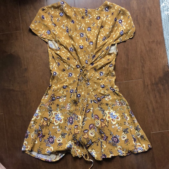 Forever 21 Flower dress - Picture 2 of 2